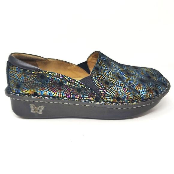Alegria Shoes Womens 9 Debra Clogs Slip On Rainbow Geometric 39 - Picture 3 of 10